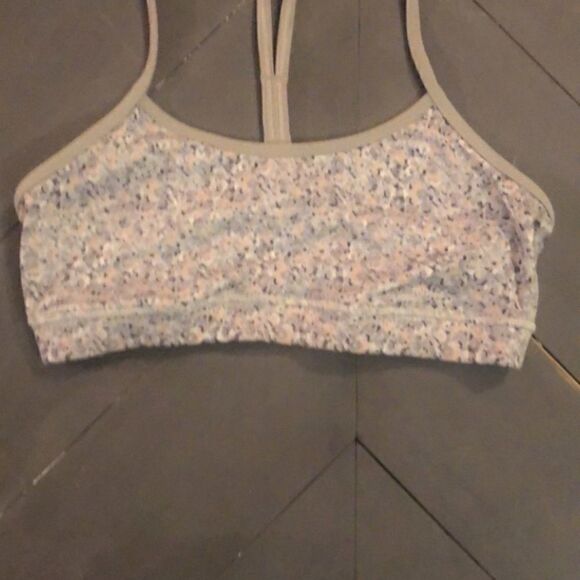 Size 8 Grey + White Lululemon Sport Bra - Picture 1 of 2